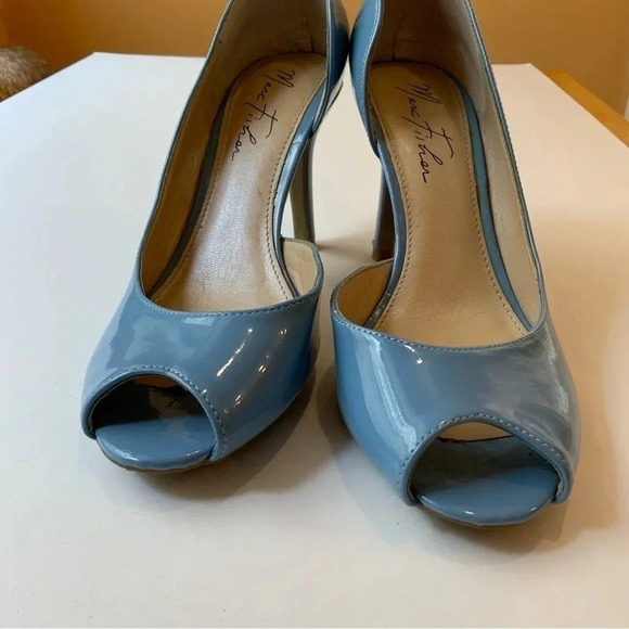 MARC FISHER Blue Patent D'Orsay Sandals Size 7 - Picture 3 of 14